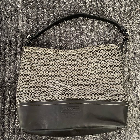 Coach handbag - Picture 2 of 5